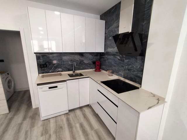 1 quarto Apartamento para venda em Centro Histórico, Cádis cidade - 243 000 € (Ref: 8952374)