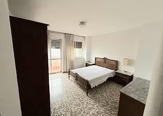 4 chambre Appartement à vendre à San Fernando - 250 000 € (Ref: 8982262)