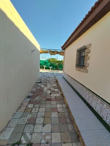 3 quarto Moradia para venda em Chiclana de la Frontera com garagem - 245 000 € (Ref: 9009930)