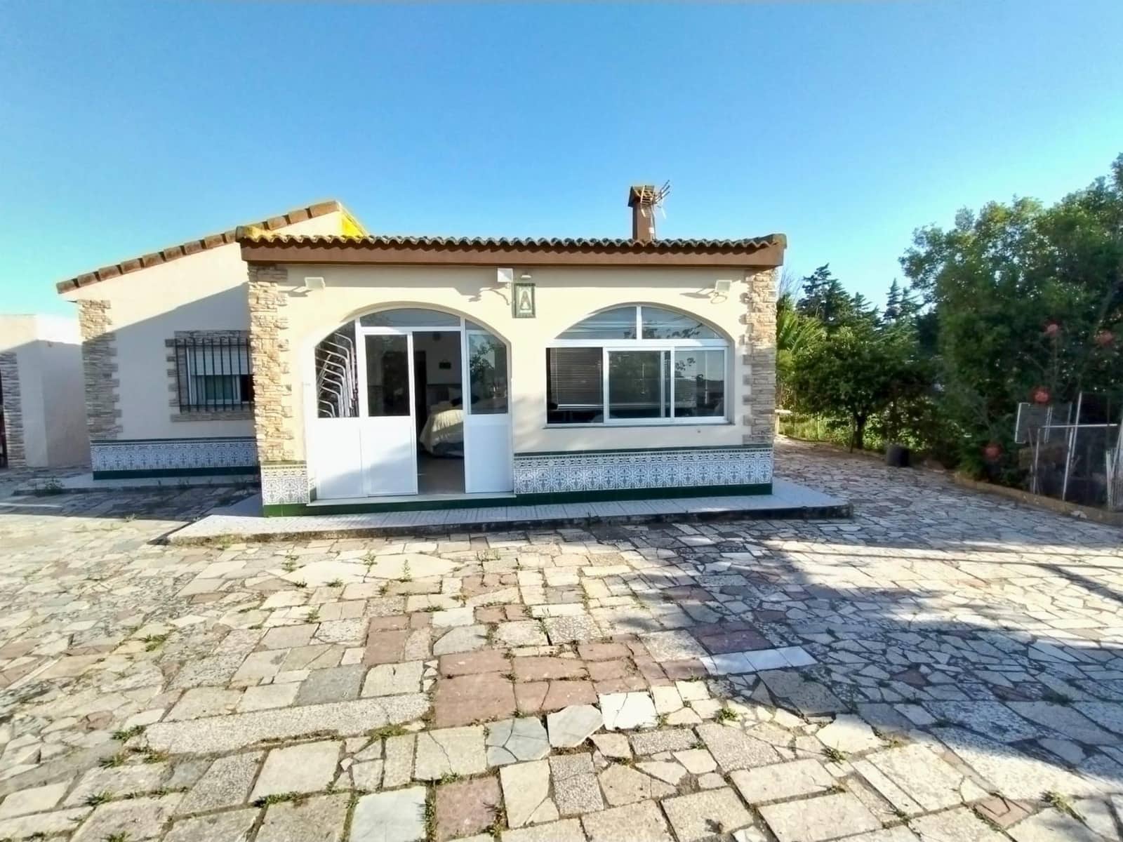 3 soverom Villa til salgs i Chiclana de la Frontera med garasje - € 245 000 (Ref: 9009930)