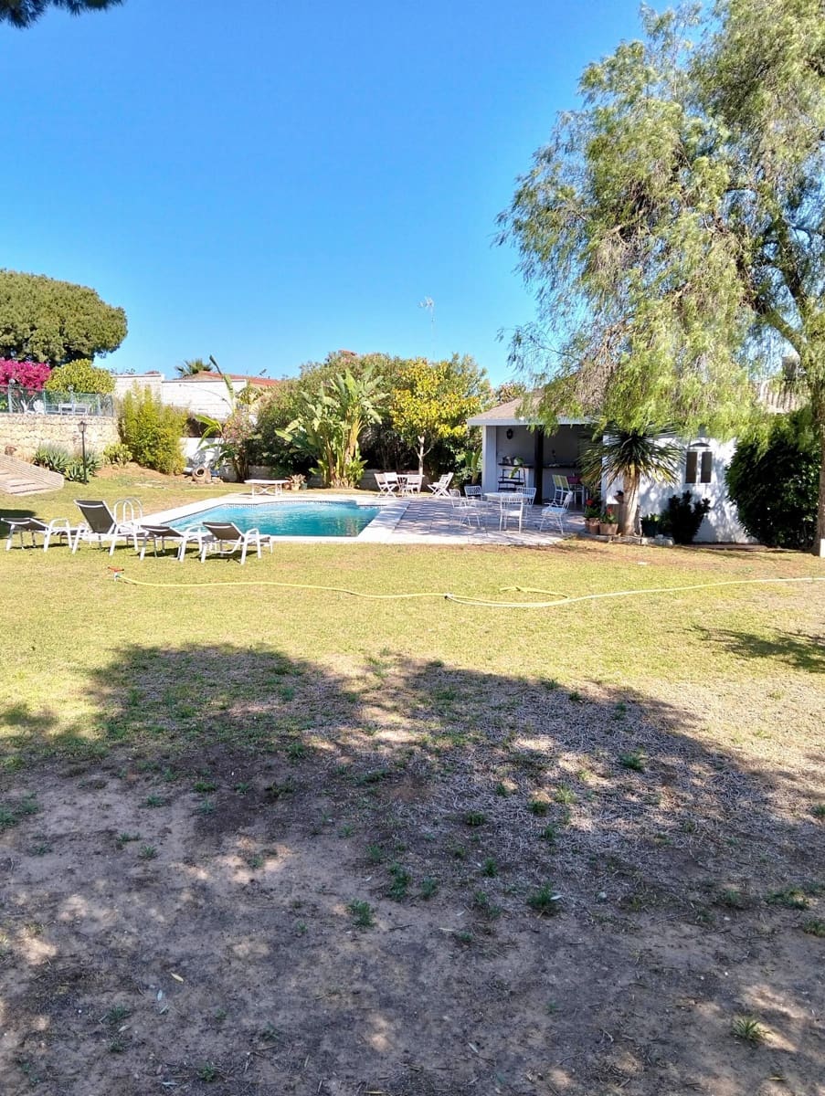 7 soverom Villa til salgs i El Puerto de Santa Maria med svømmebasseng garasje - € 1 850 000 (Ref: 9013564)