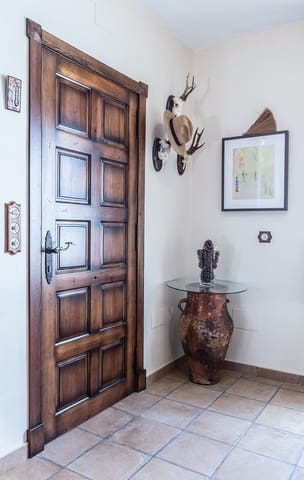 5 makuuhuone Maalaistalo myytävänä paikassa El Bosque - 395 000 € (Ref: 9019626)