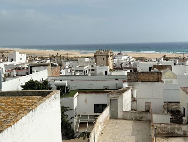 16 soveværelse Byhus til salg i Conil de la Frontera - € 500.000 (Ref: 9034025)