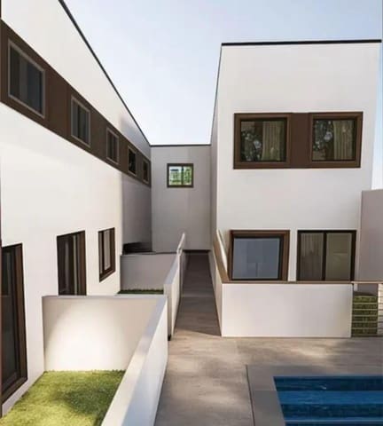 4 soverom Villa til salgs i El Puerto de Santa María med garasje - € 250 000 (Ref: 9101790)