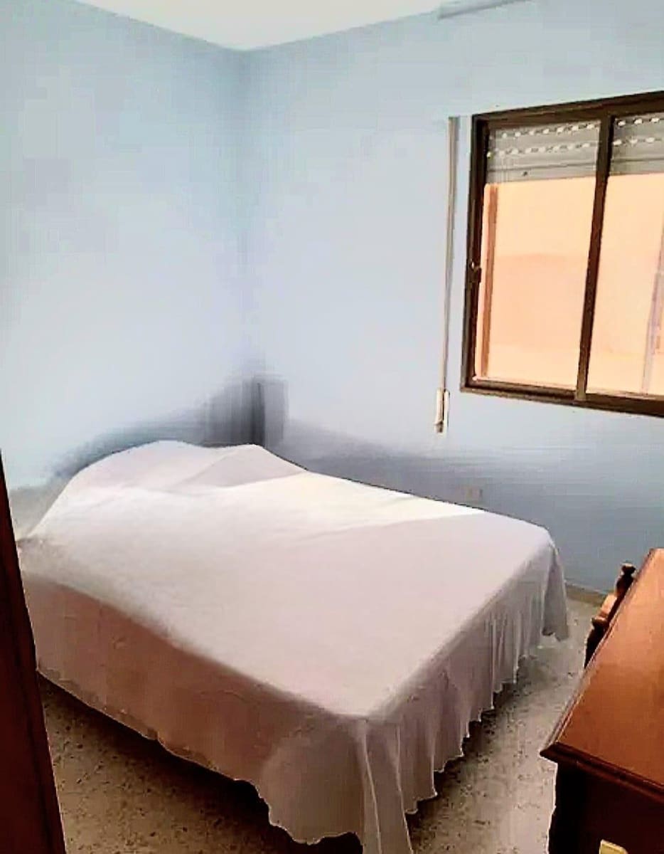 3 slaapkamer Flat te koop in San Fernando - € 199.900 (Ref: 9161882)