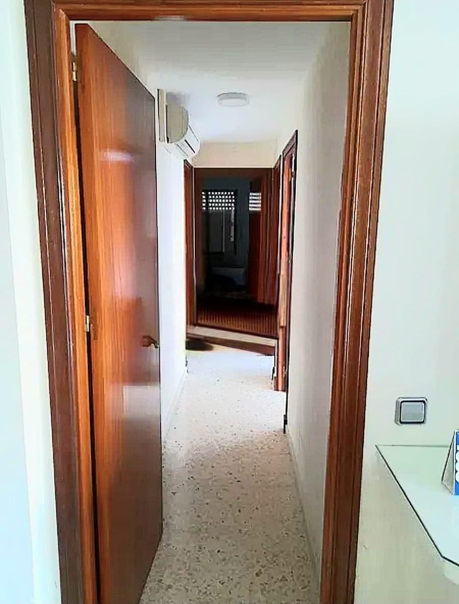 3 slaapkamer Flat te koop in San Fernando - € 199.900 (Ref: 9161882)