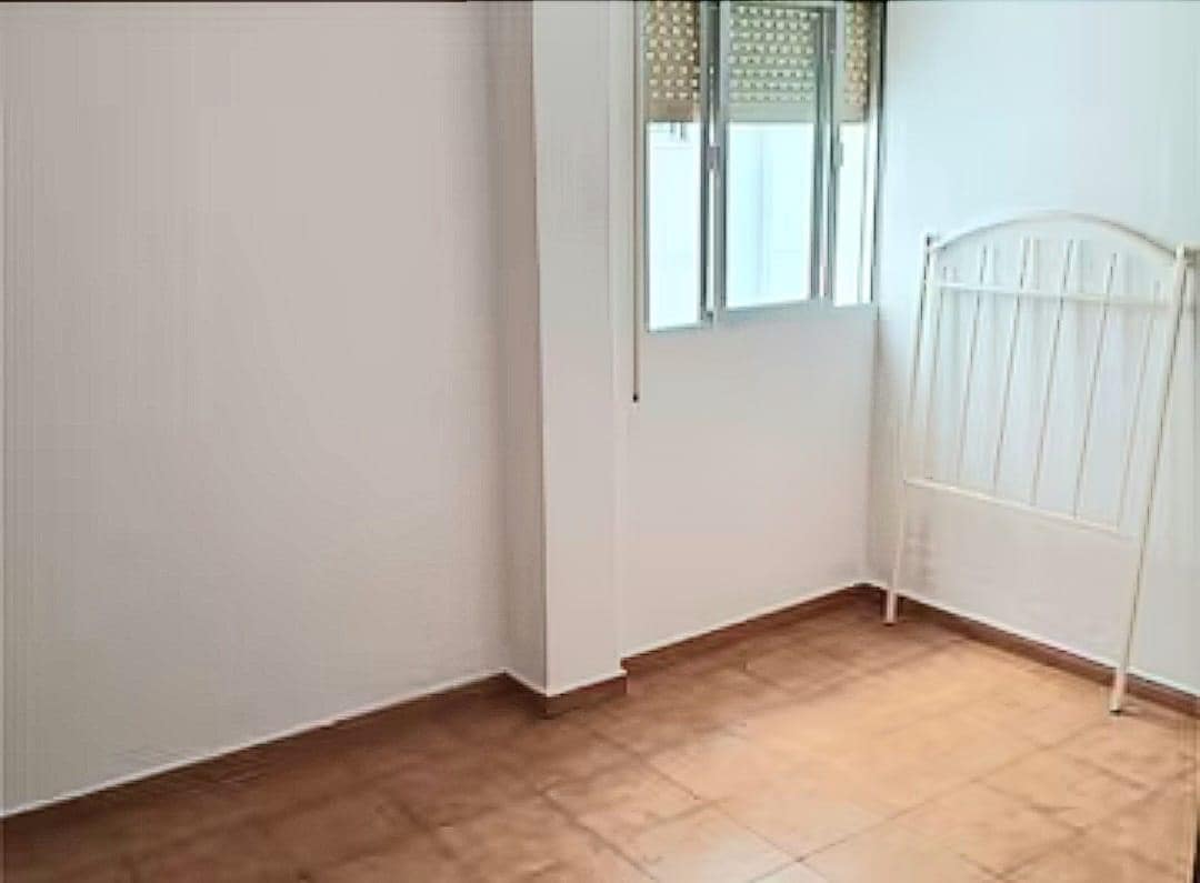 4 soverom Leilighet til salgs i San Fernando - € 165 000 (Ref: 9163240)