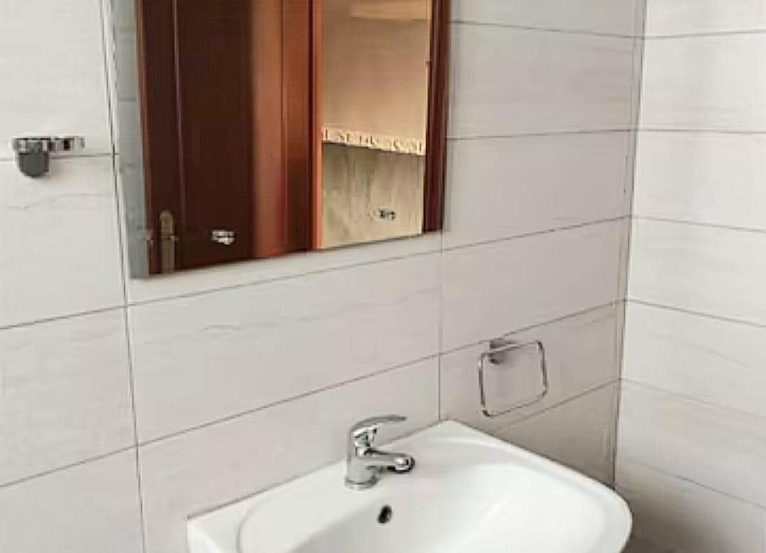 4 soverom Leilighet til salgs i San Fernando - € 165 000 (Ref: 9163240)