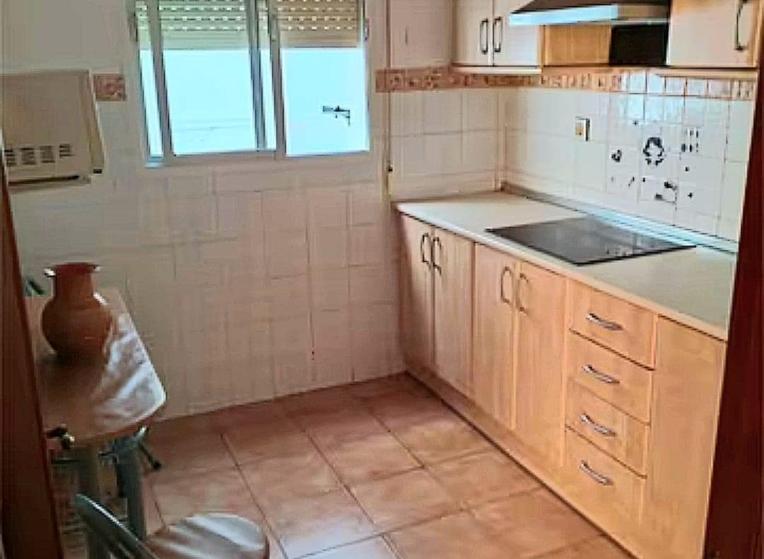 4 soverom Leilighet til salgs i San Fernando - € 165 000 (Ref: 9163240)