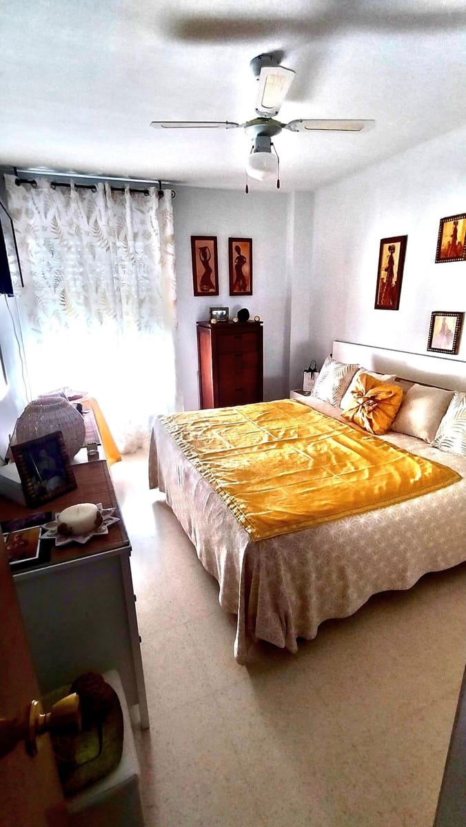 3 soverom Leilighet til salgs i San Fernando - € 195 000 (Ref: 9262003)