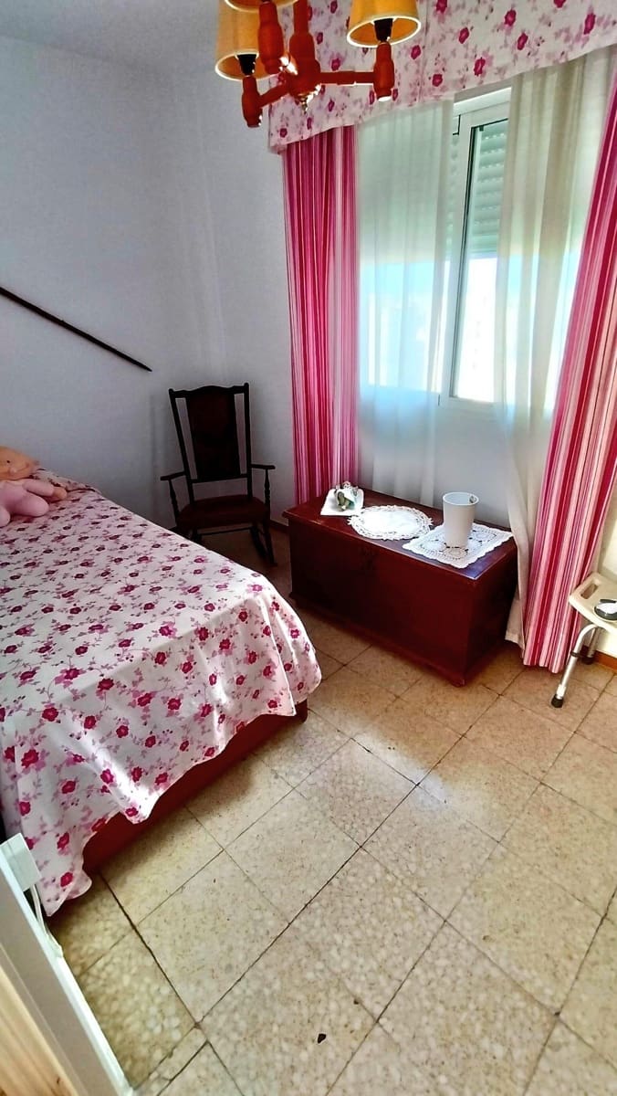 3 soverom Leilighet til salgs i San Fernando - € 230 000 (Ref: 9371304)