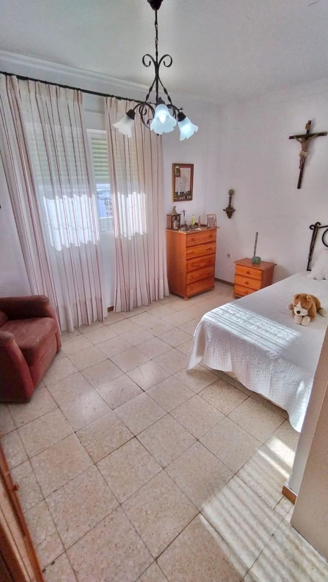 3 soverom Leilighet til salgs i San Fernando - € 230 000 (Ref: 9371304)