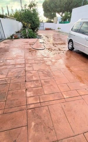 4 soveværelse Villa til salg i Chiclana de la Frontera med garage - € 320.000 (Ref: 9437002)