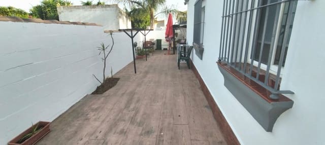 3 soveværelse Villa til salg i Chiclana de la Frontera med garage - € 280.000 (Ref: 9438911)