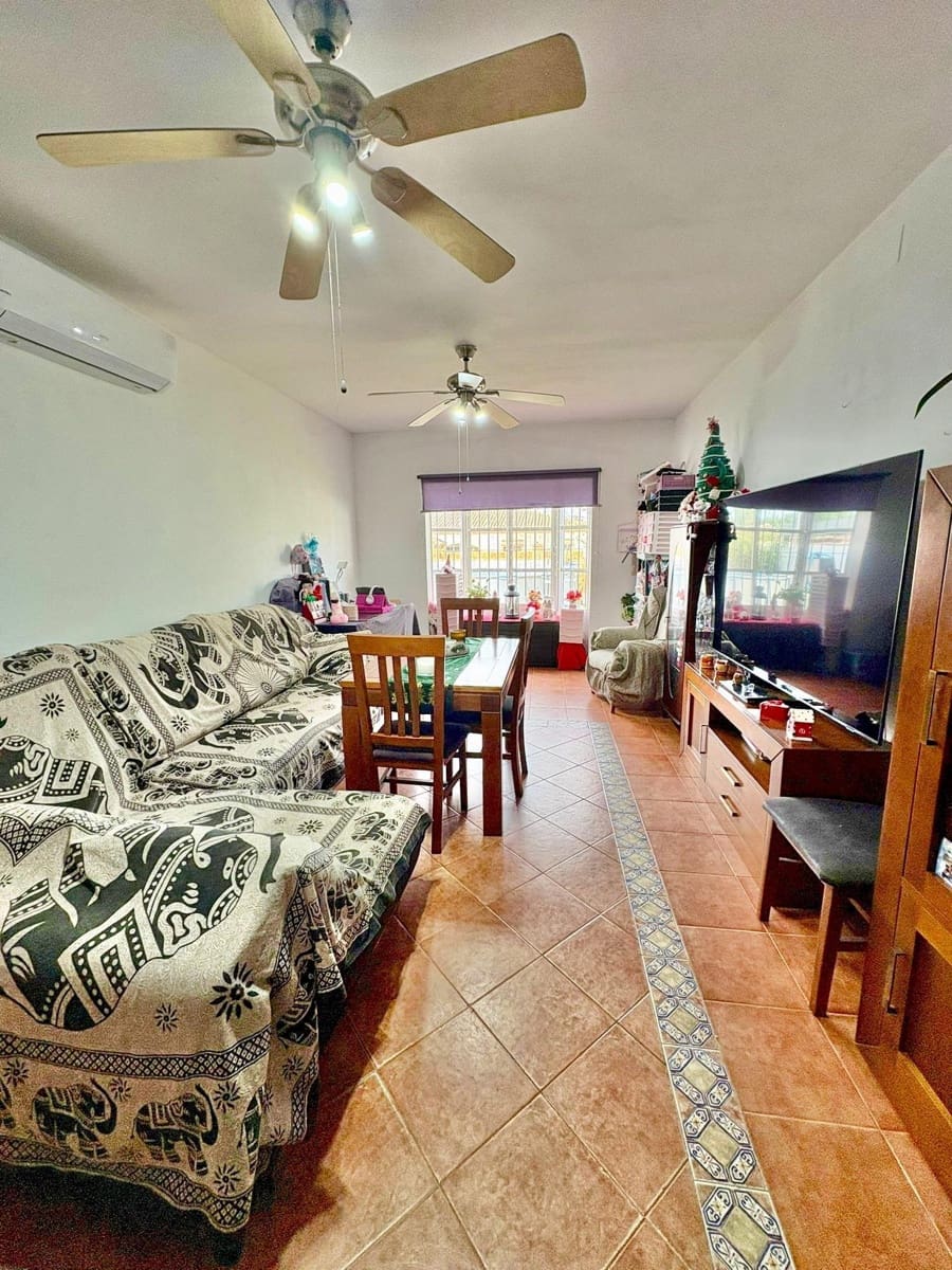 3 soveværelse Villa til salg i Chiclana de la Frontera med garage - € 280.000 (Ref: 9438911)