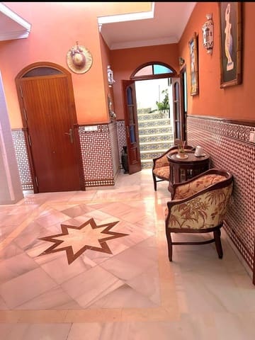 4 soveværelse Villa til salg i Chiclana de la Frontera med garage - € 450.000 (Ref: 9438912)