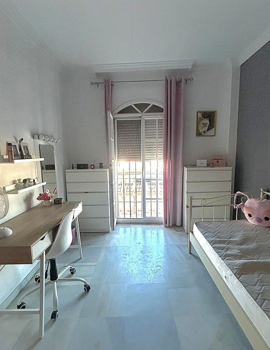 4 soveværelse Villa til salg i Chiclana de la Frontera med garage - € 450.000 (Ref: 9438912)