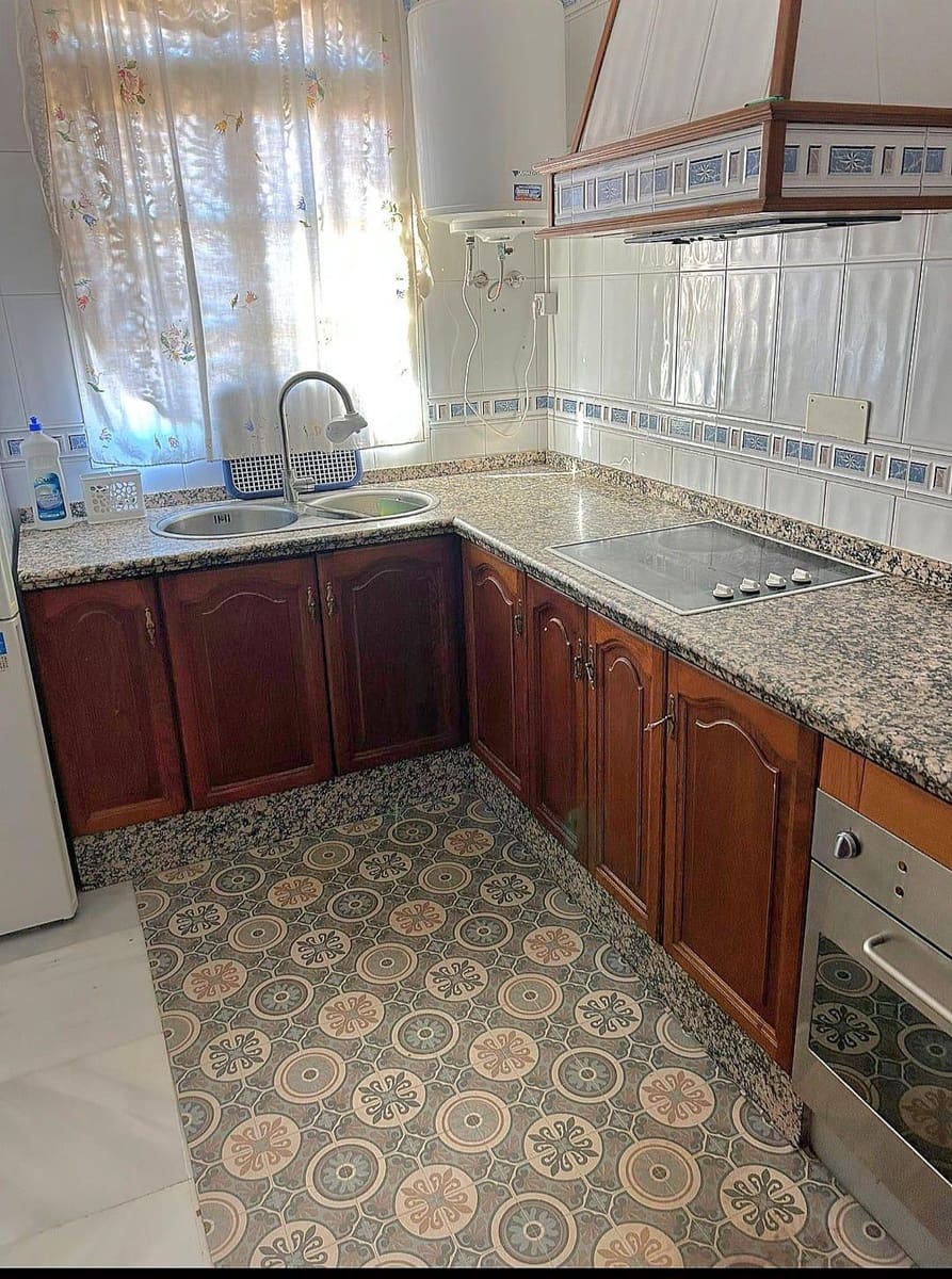 4 soveværelse Villa til salg i Chiclana de la Frontera med garage - € 450.000 (Ref: 9438912)