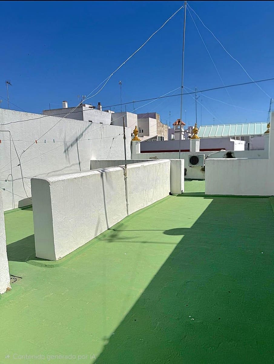 4 slaapkamer Huis te koop in San Fernando - € 260.000 (Ref: 9451548)