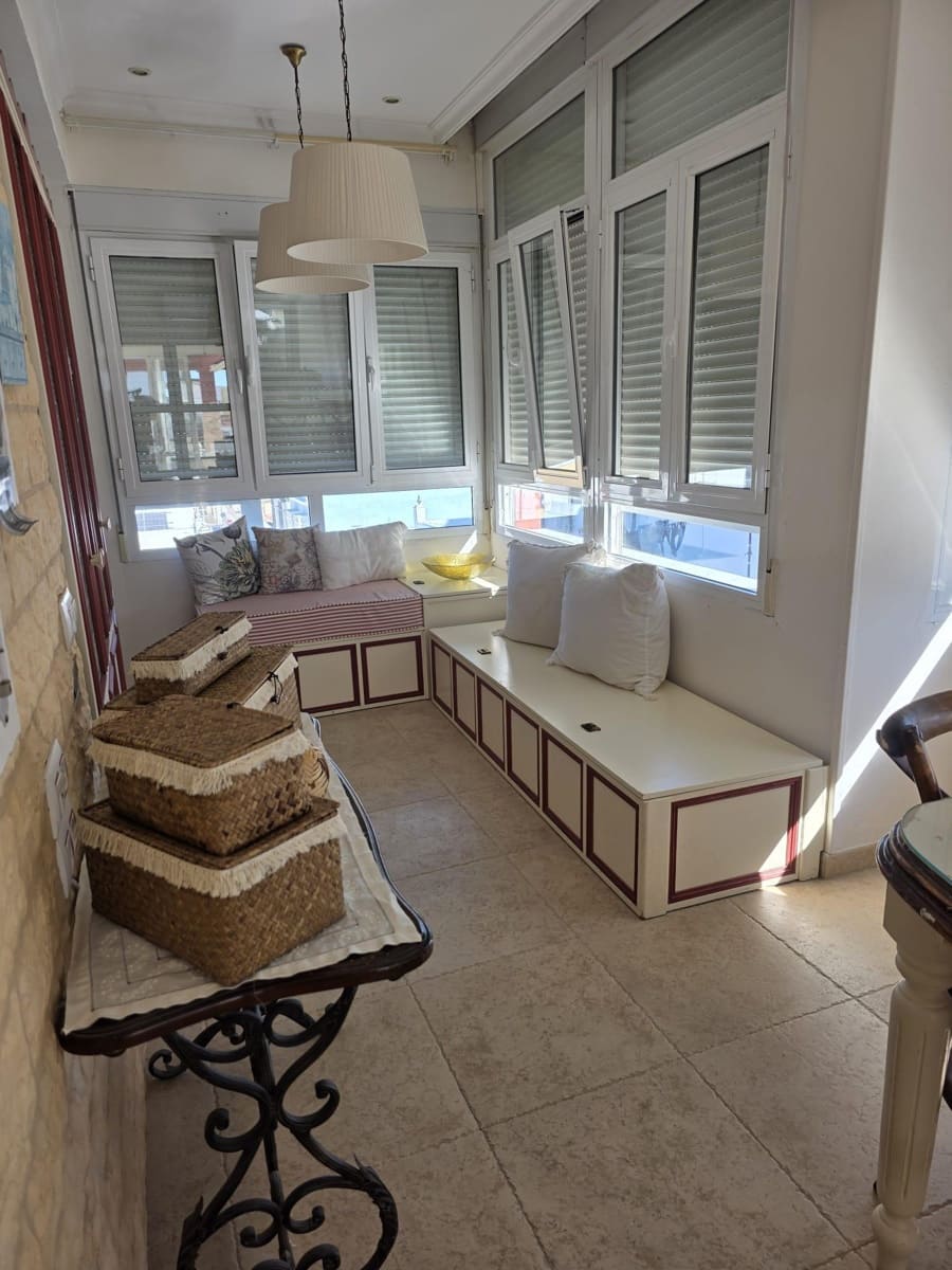 Ático de 7 habitaciones en San Fernando en venta - 495.000 € (Ref: 9470067)