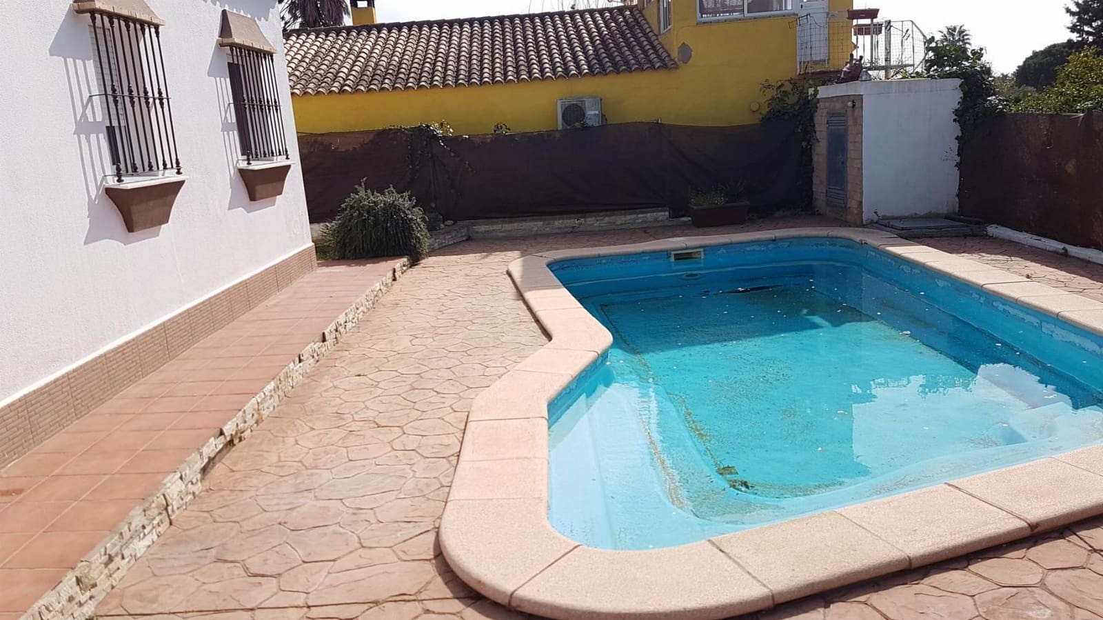 3 soveværelse Villa til leje i Chiclana de la Frontera med swimmingpool - € 1.050 (Ref: 9525714)