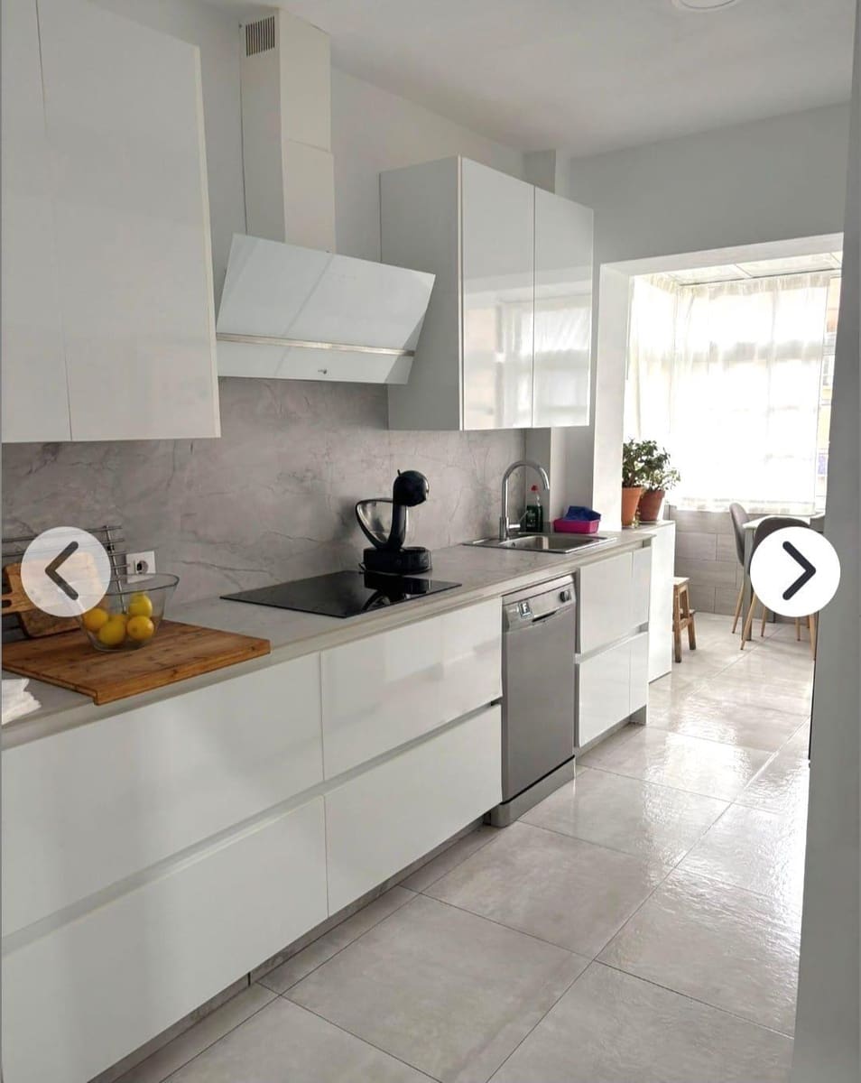 4 soverom Leilighet til salgs i San Fernando - € 260 000 (Ref: 9581299)