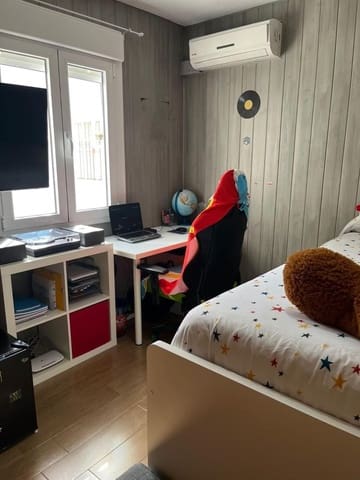 4 sovrum Semi-fristående Villa till salu i Puerto Real med garage - 315 000 € (Ref: 9646310)