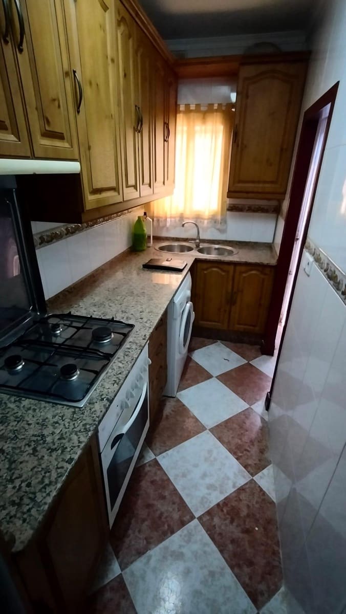 2 bedroom Townhouse for sale in Chiclana de la Frontera - € 120,000 (Ref: 9650762)