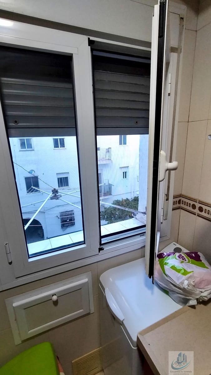 2 bedroom Flat for sale in Cadiz city - € 225,000 (Ref: 9676540)