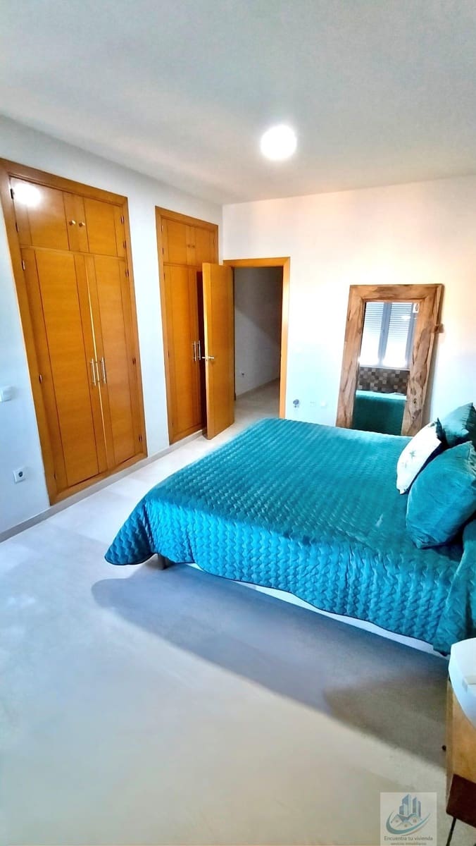 4 soveværelse Lejlighed til salg i Chiclana de la Frontera med garage - € 320.000 (Ref: 9685764)