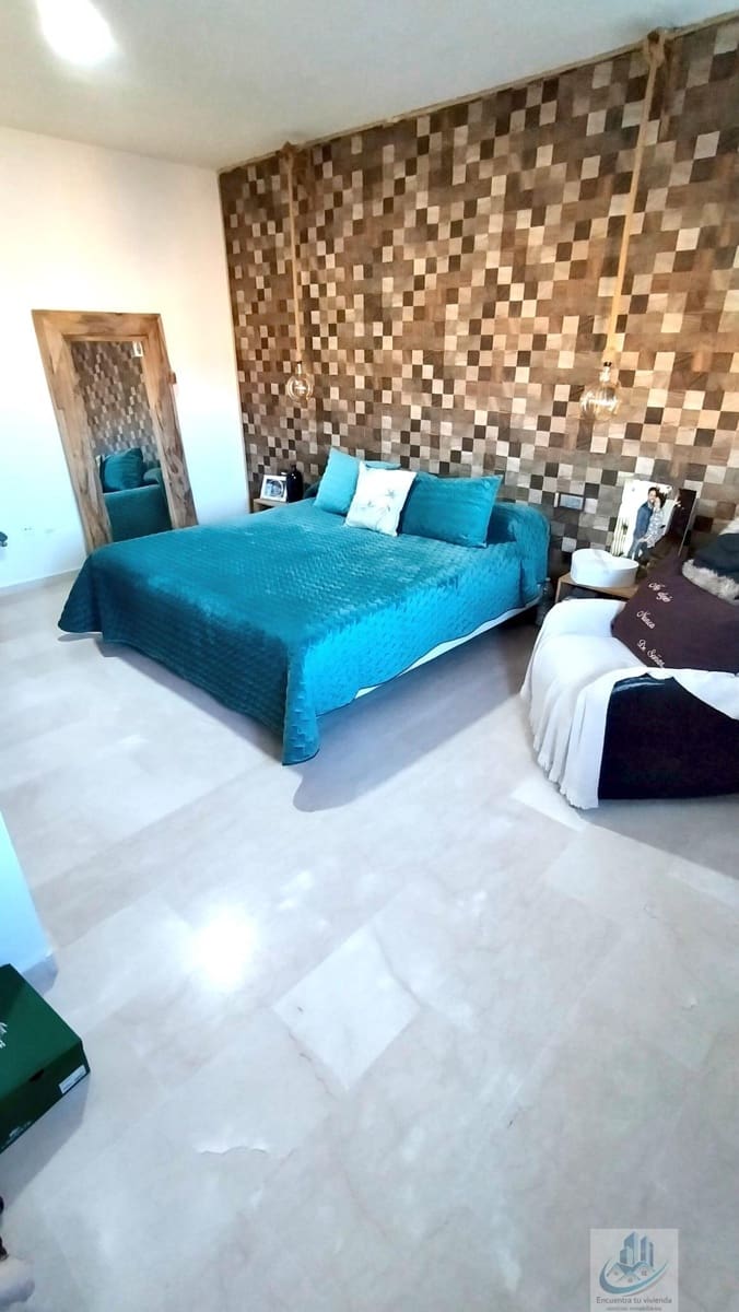 4 soveværelse Lejlighed til salg i Chiclana de la Frontera med garage - € 320.000 (Ref: 9685764)