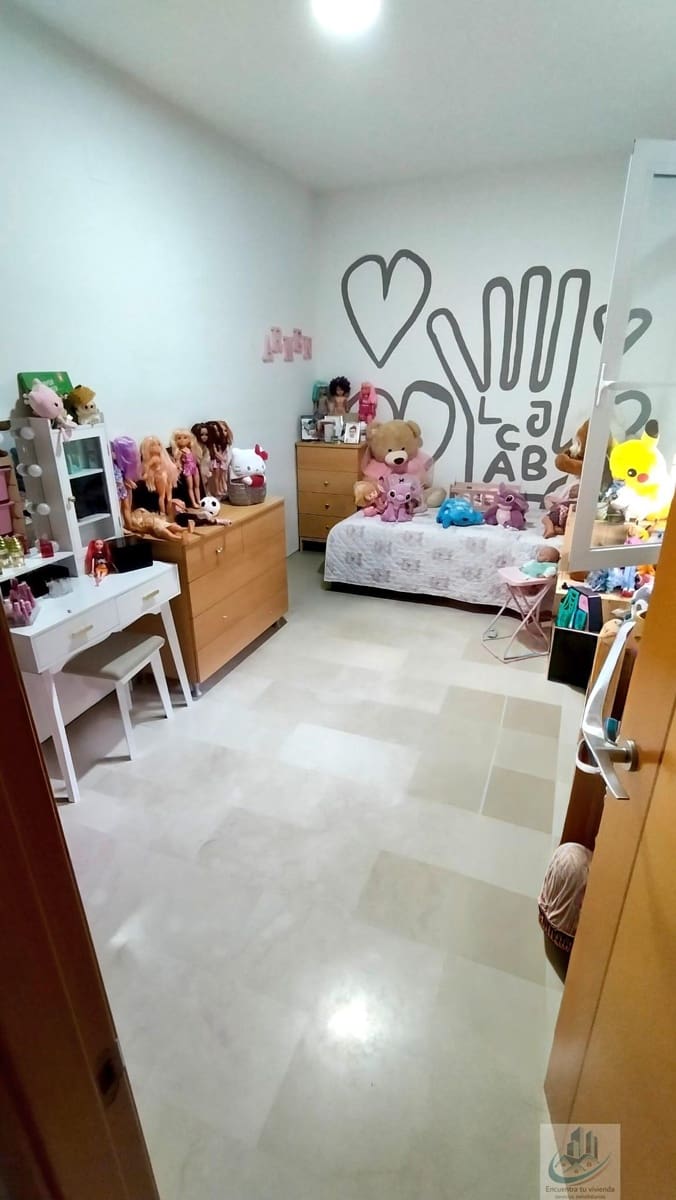 4 soveværelse Lejlighed til salg i Chiclana de la Frontera med garage - € 320.000 (Ref: 9685764)