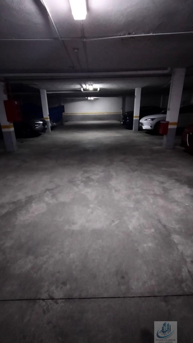 4 soveværelse Lejlighed til salg i Chiclana de la Frontera med garage - € 320.000 (Ref: 9685764)