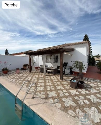 3 soverom Villa til salgs i Chiclana de la Frontera med svømmebasseng - € 480 000 (Ref: 9719122)