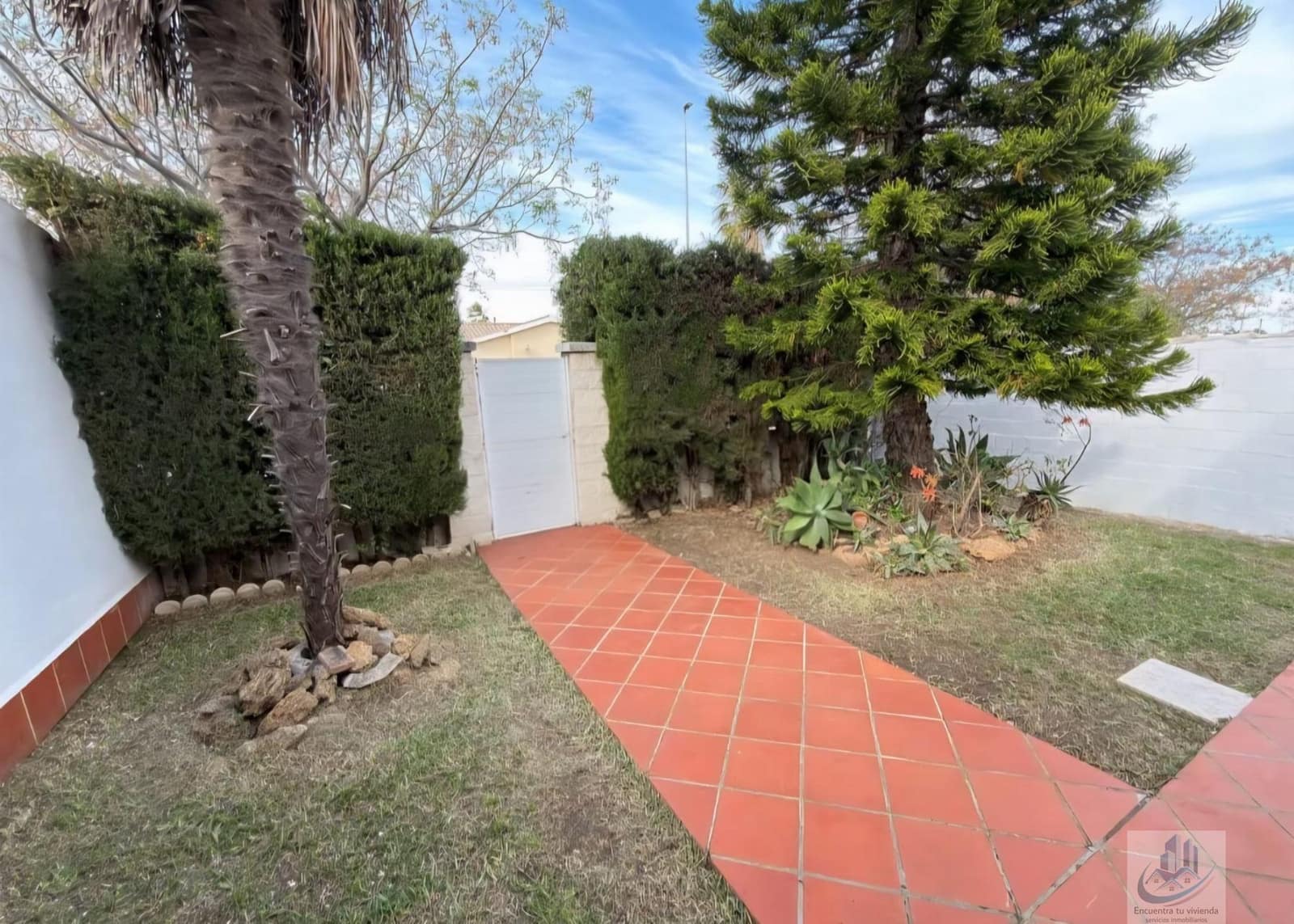 3 bedroom Villa for sale in Chiclana de la Frontera with pool - € 480,000 (Ref: 9719122)