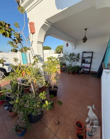 3 soverom Villa til salgs i Chiclana de la Frontera - € 240 000 (Ref: 9720915)