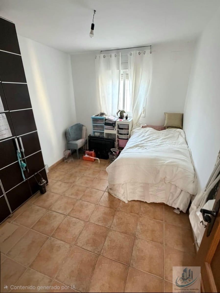 3 bedroom Villa for sale in Chiclana de la Frontera - € 240,000 (Ref: 9720915)