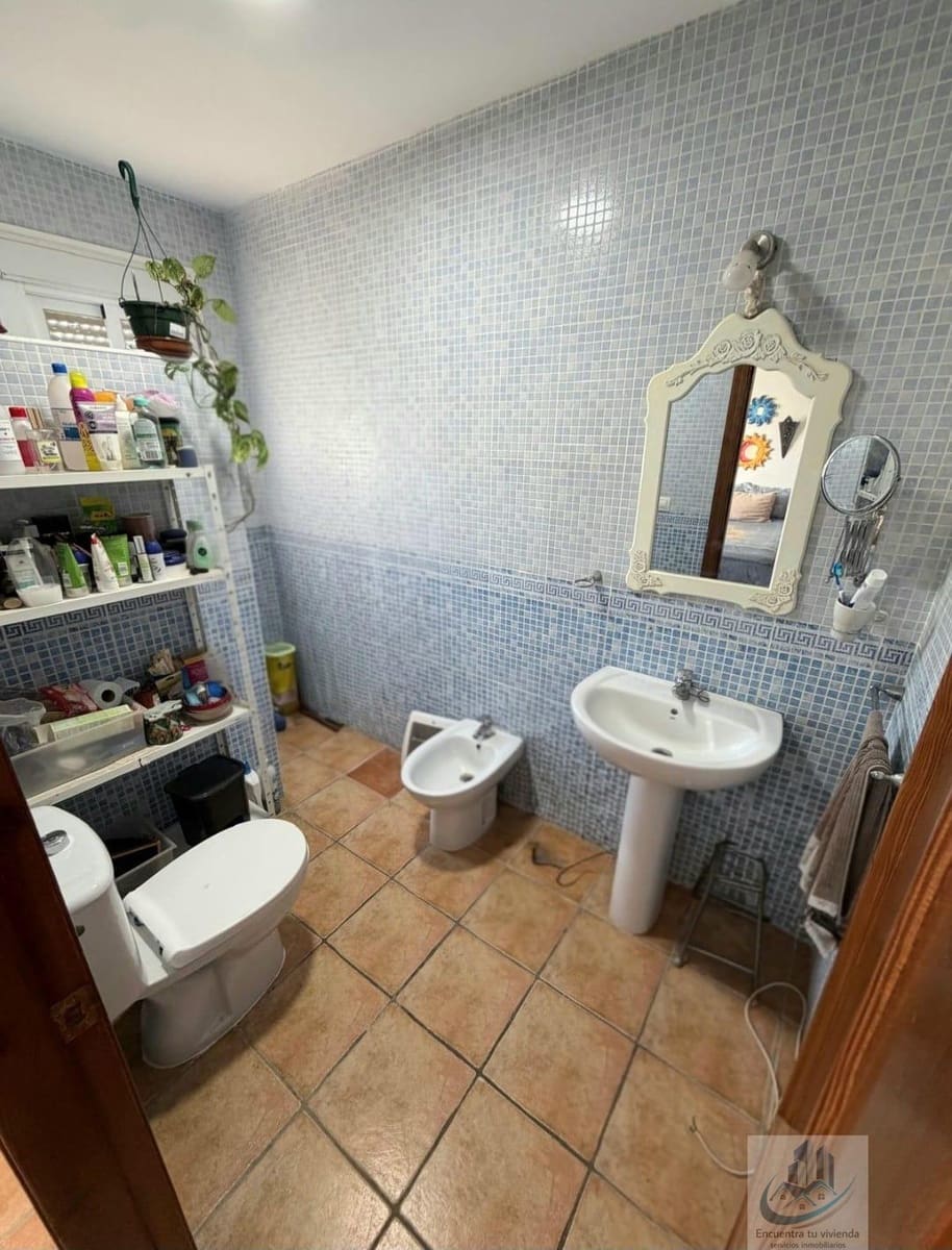 3 bedroom Villa for sale in Chiclana de la Frontera - € 240,000 (Ref: 9720915)