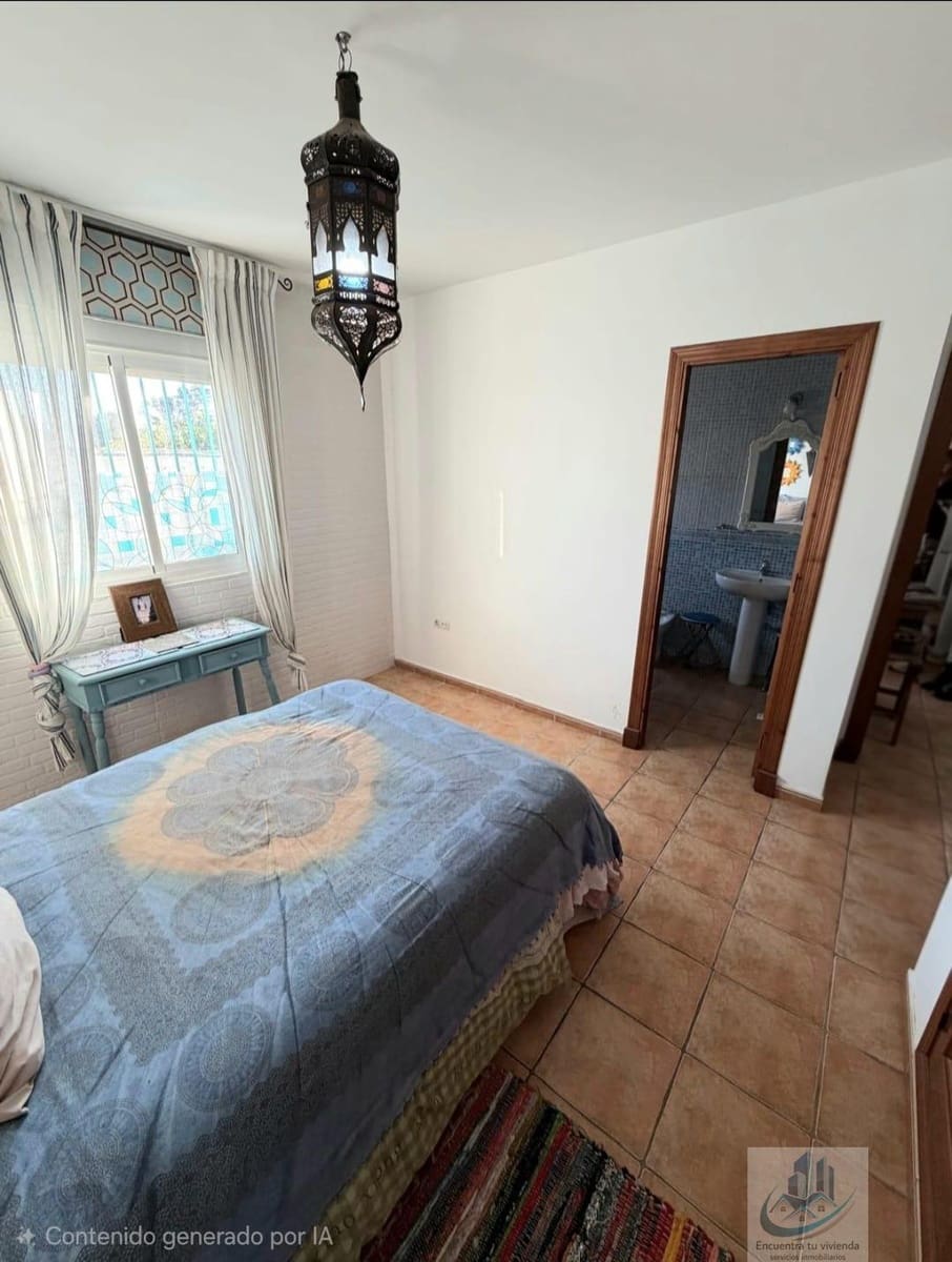 3 bedroom Villa for sale in Chiclana de la Frontera - € 240,000 (Ref: 9720915)