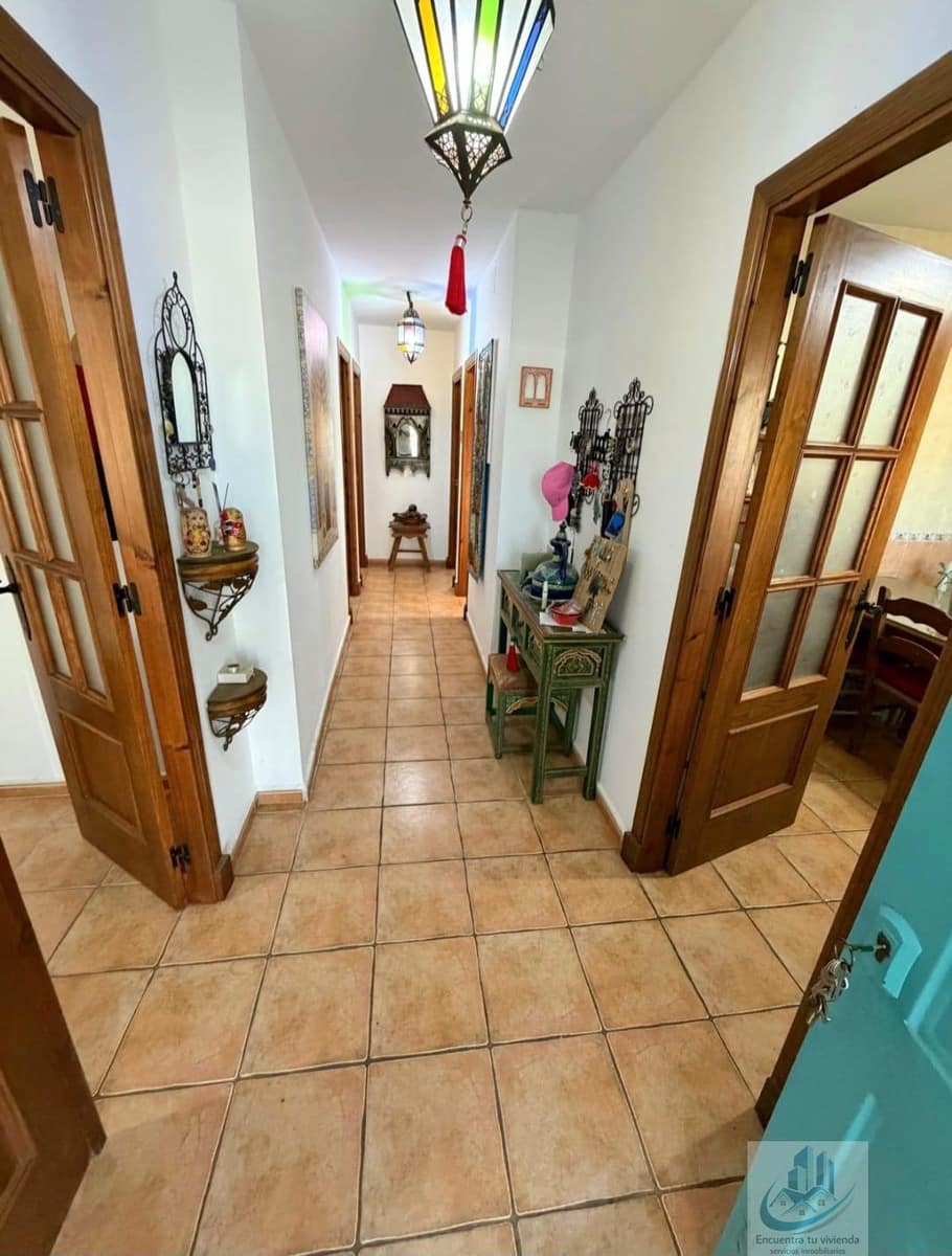 3 bedroom Villa for sale in Chiclana de la Frontera - € 240,000 (Ref: 9720915)