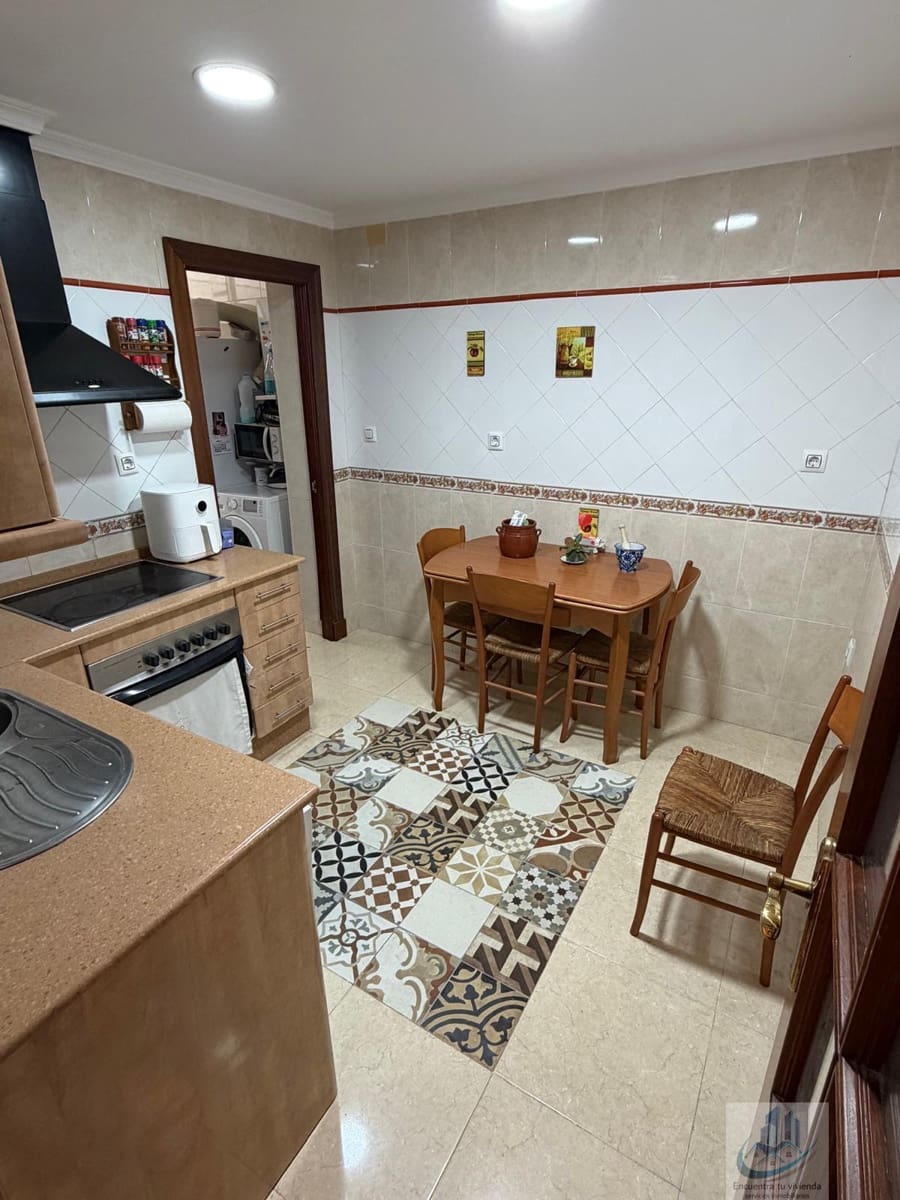 4 bedroom Flat for sale in San Fernando - € 235,000 (Ref: 9737333)