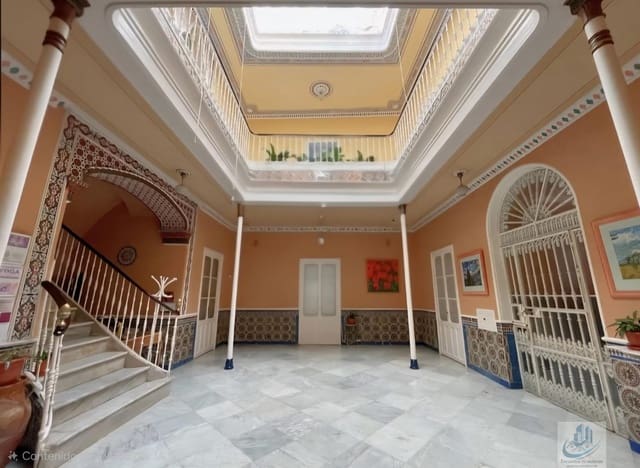 18 bedroom Villa for sale in Puerto Real with garage - € 690,000 (Ref: 9737335)