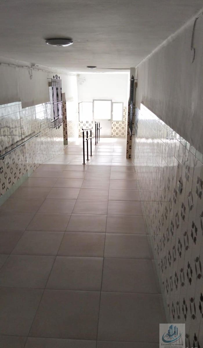 3 slaapkamer Flat te koop in San Fernando - € 135.000 (Ref: 9758209)