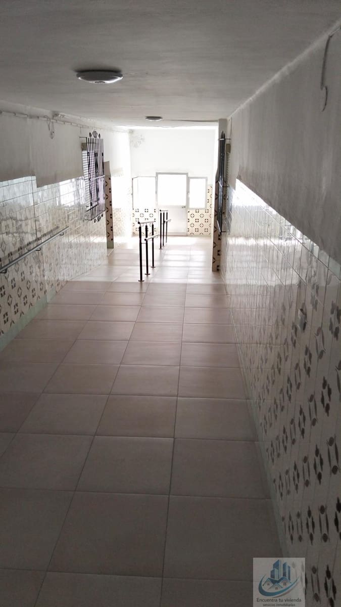 3 slaapkamer Flat te koop in San Fernando - € 135.000 (Ref: 9758209)