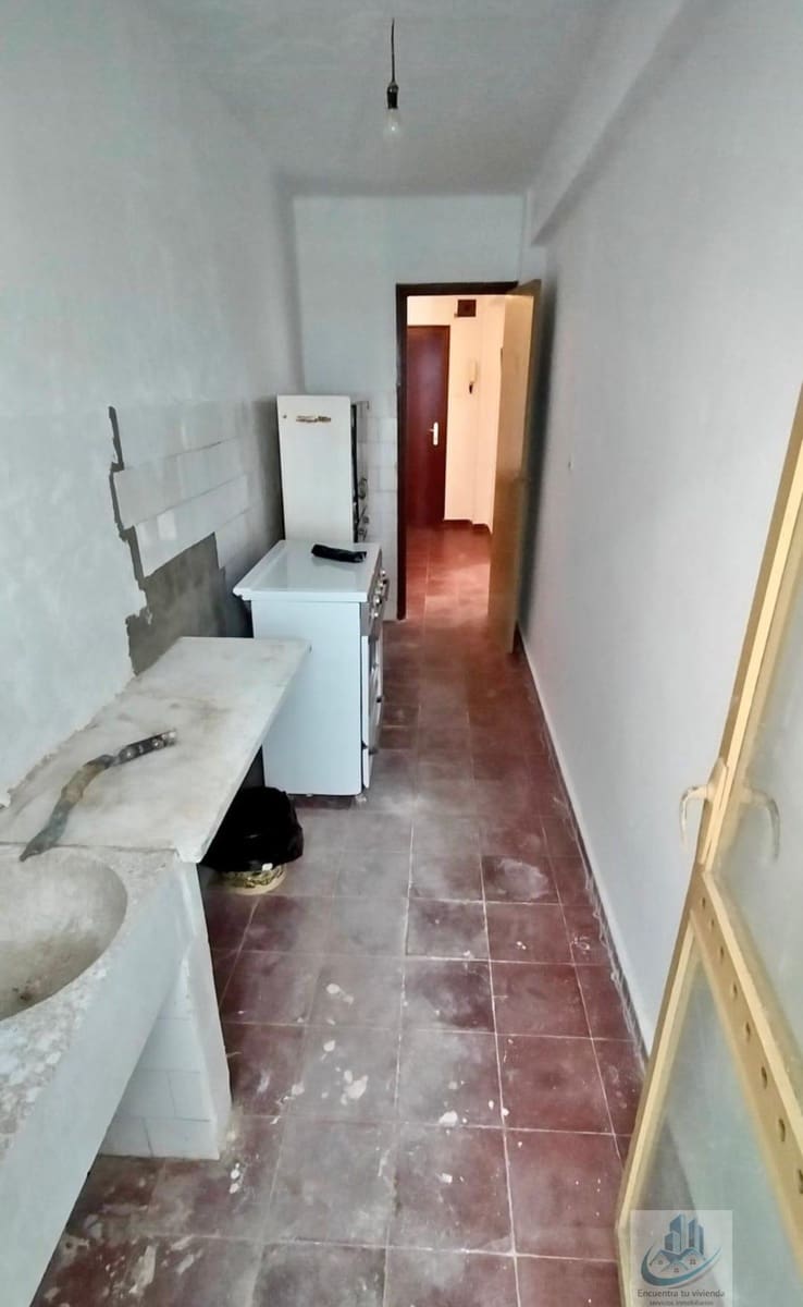 3 slaapkamer Flat te koop in San Fernando - € 135.000 (Ref: 9758209)