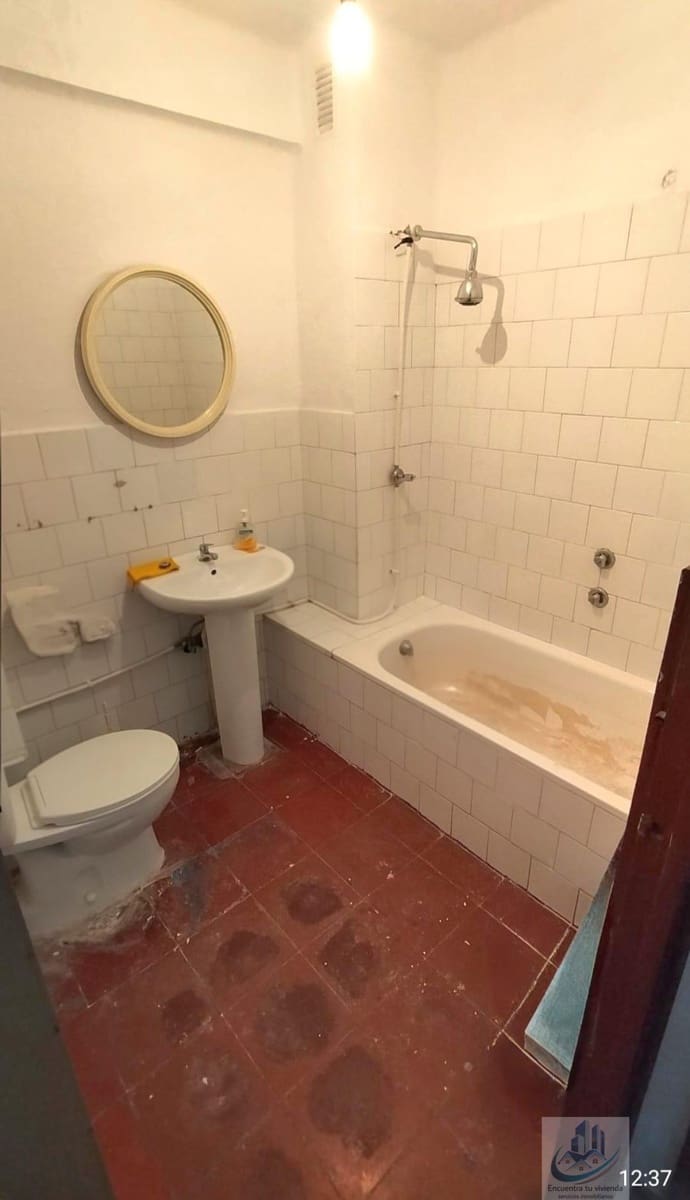 3 slaapkamer Flat te koop in San Fernando - € 135.000 (Ref: 9758209)