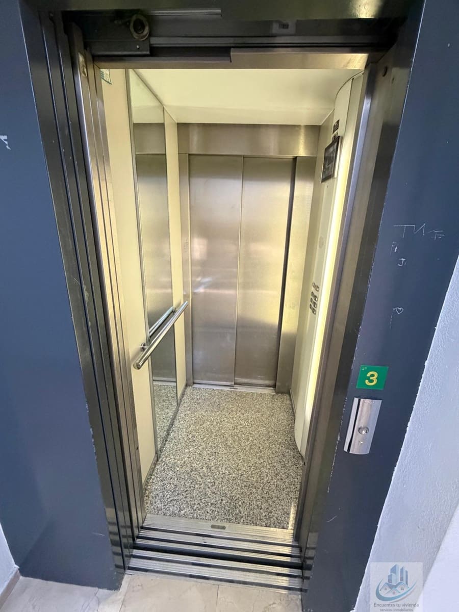 3 quarto Apartamento para venda em San Fernando com piscina garagem - 260 000 € (Ref: 9779177)