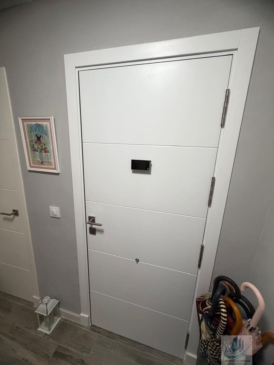 4 bedroom Flat for sale in San Fernando with garage - € 258,000 (Ref: 9795747)