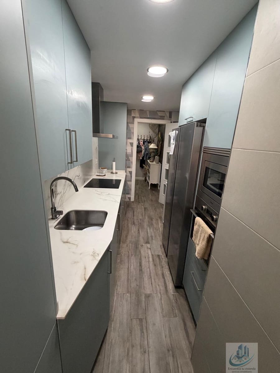 4 bedroom Flat for sale in San Fernando with garage - € 258,000 (Ref: 9795747)