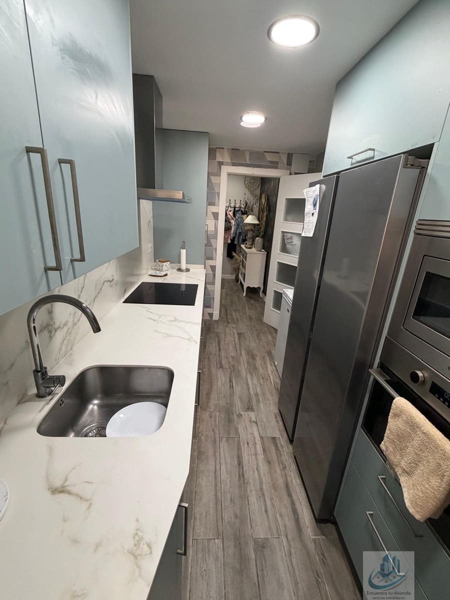 4 bedroom Flat for sale in San Fernando with garage - € 258,000 (Ref: 9795747)